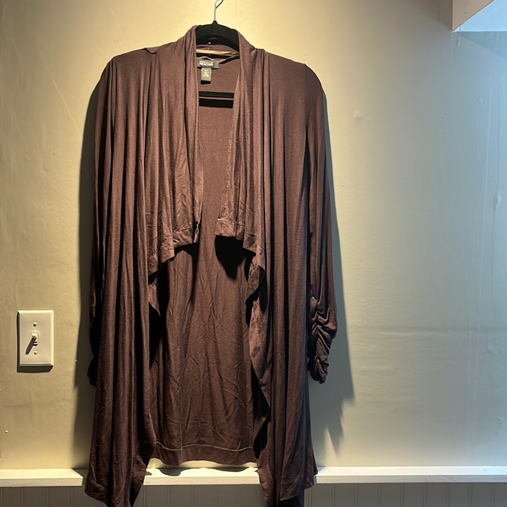 GORGEOUS KENNETH COLE REACTION CARDIGAN